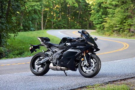 Мотоцикл Yamaha R9